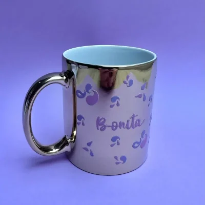 Taza dorada.